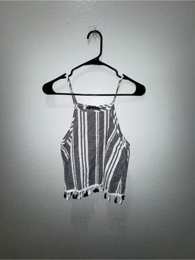 Striped Tassel-Hem Cropped Tank Top - Gray & White